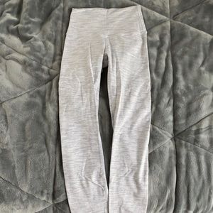 Lululemon Wunder under luxtreme leggings